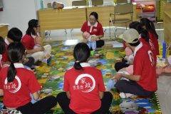 保姆和育嬰師有什么區(qū)別呢？依佳族家政和你說(shuō)說(shuō)